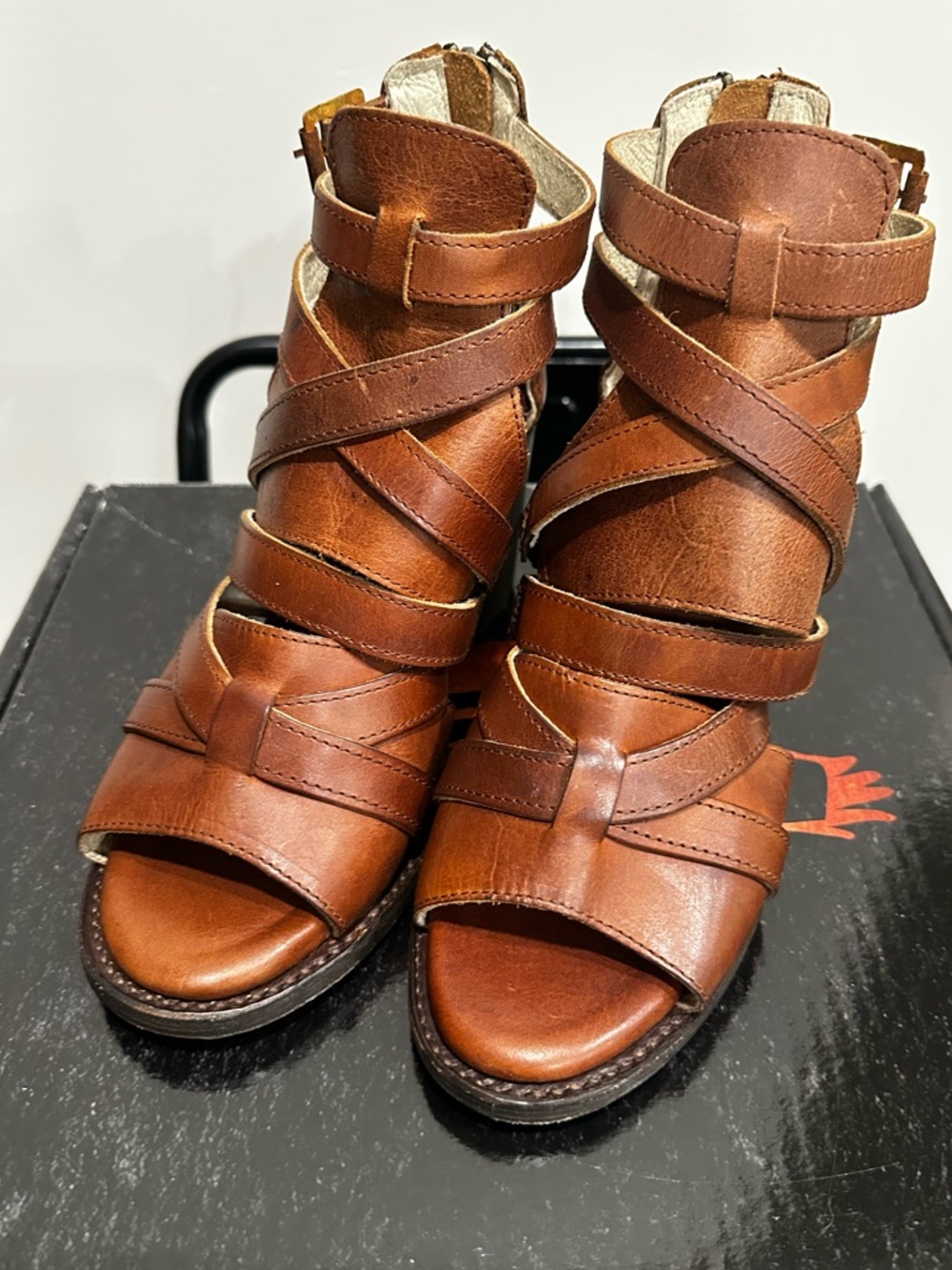 Freebird By Steven Claw Cognac Strappy Block Heel Leather
Sandals Womens 7